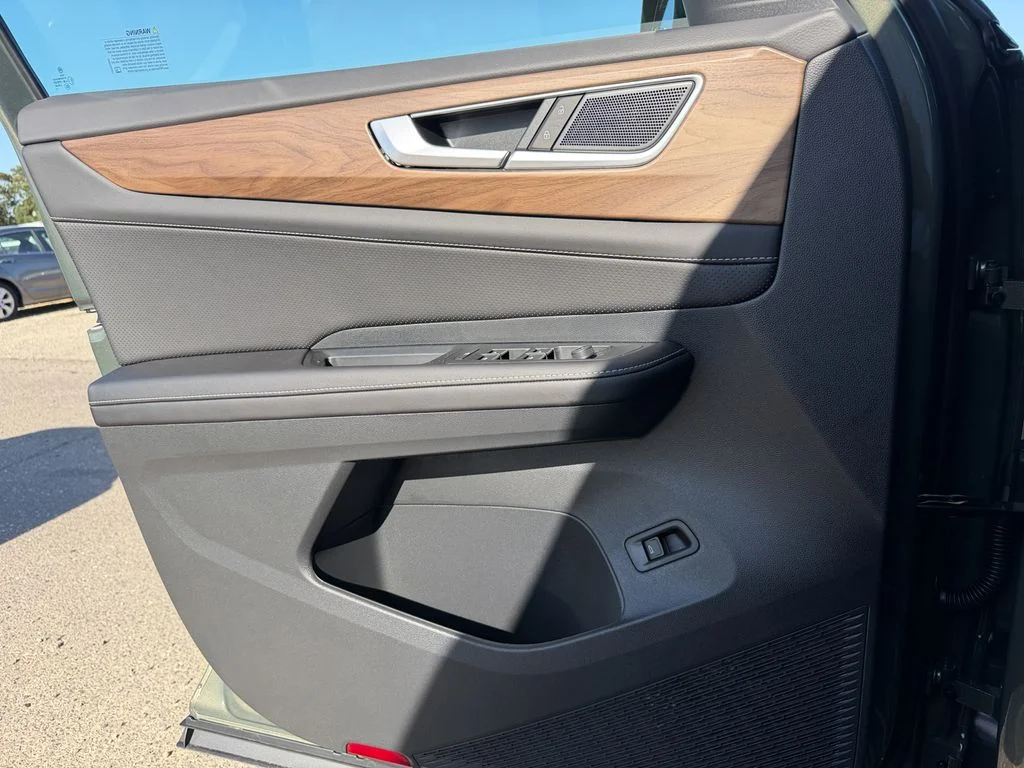 New 2026  Volkswagen SE w/Technology image 14