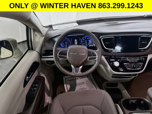 Used 2020 White Chrysler Touring image 20