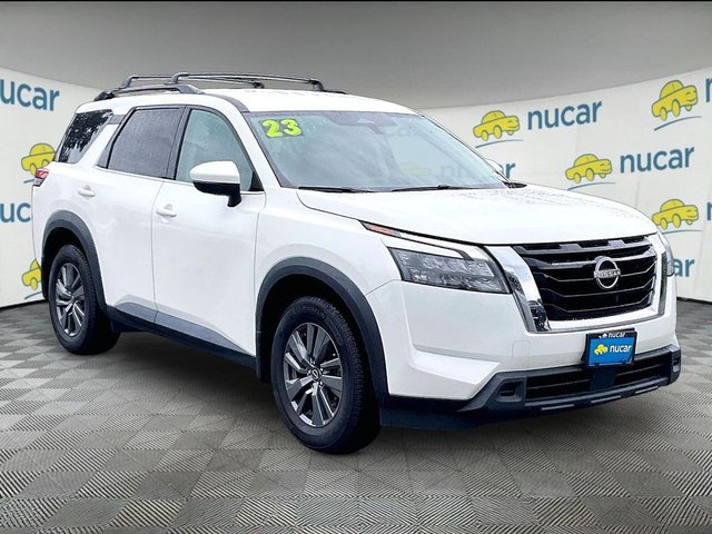 2023 Nissan Pathfinder SV