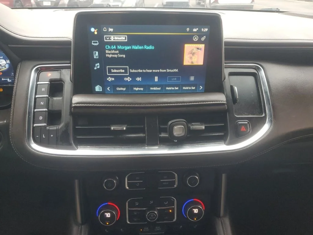 Used 2022 Orange Chevrolet LT image 25