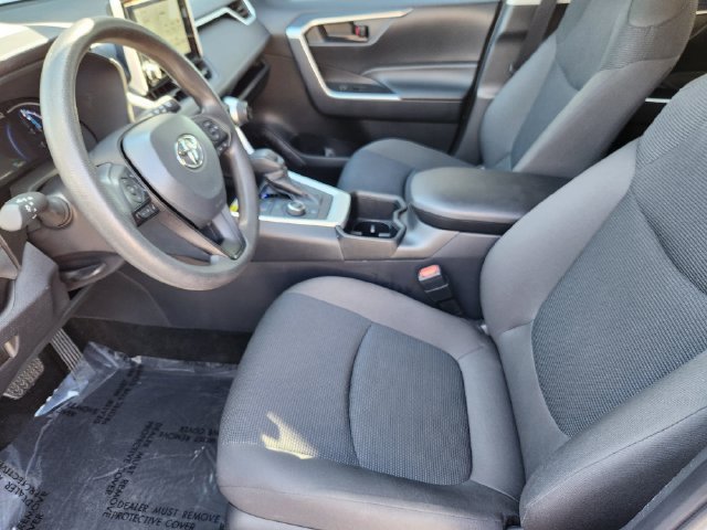 Used 2025 White Toyota LE image 7