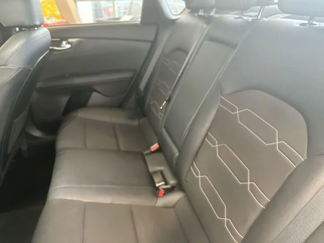 Certified Used 2023 Snow White Pearl Kia GT-Line image 27
