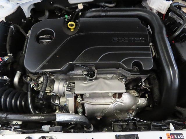Used 2023 Summit White Chevrolet LT image 35