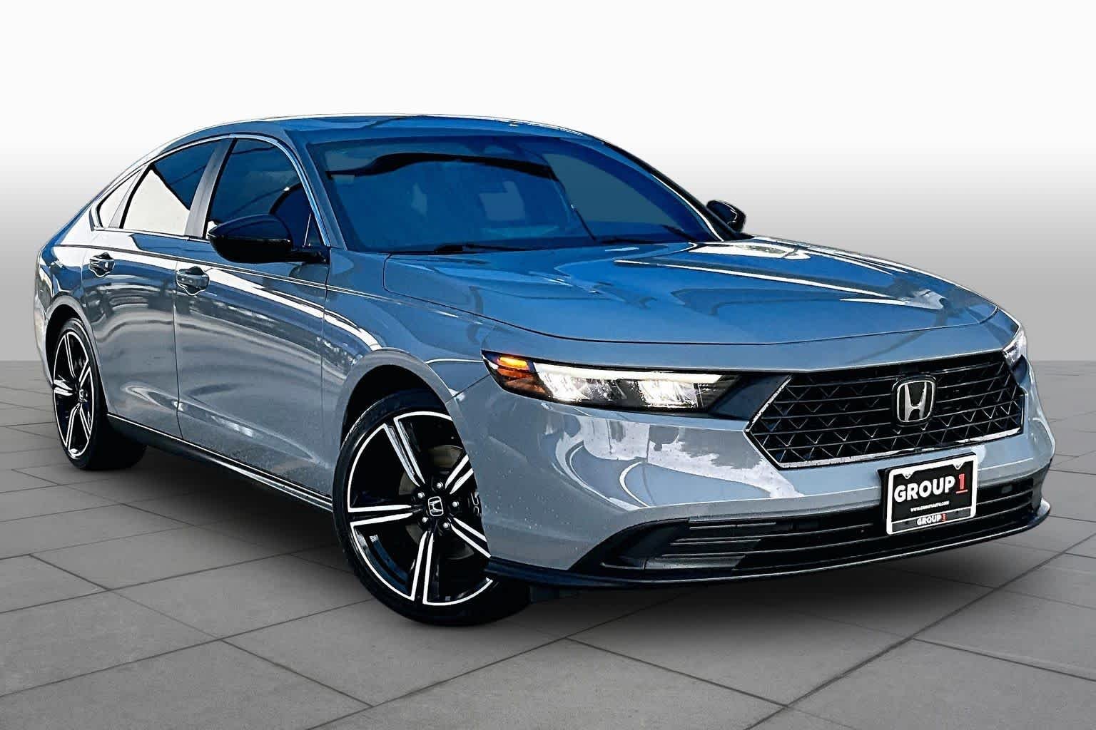Used 2023 Urban Gray Pearl Honda Sport image 3