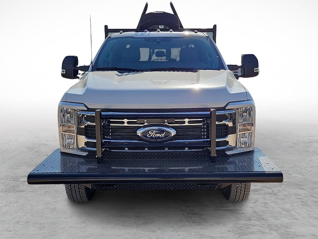 New 2026 Oxford White Ford F-350® XL image 3