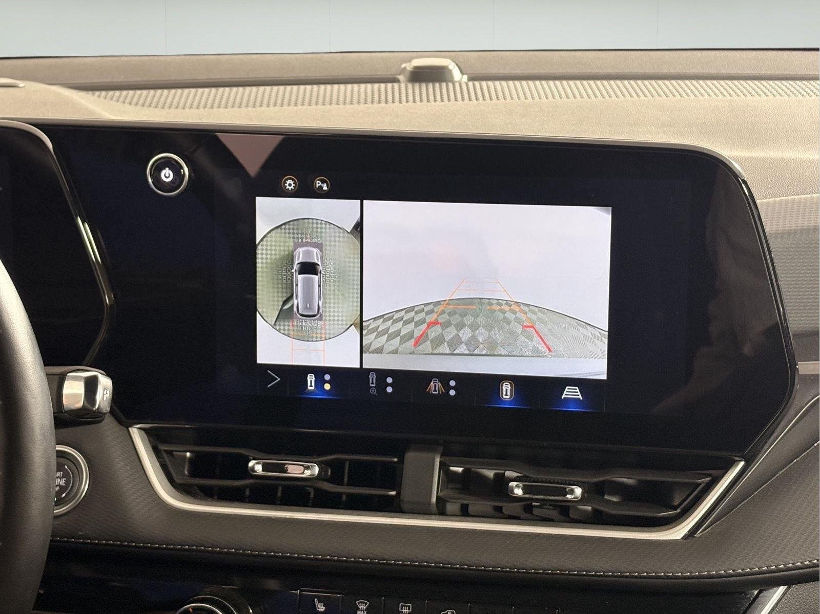 2025 Chevrolet Equinox LT - Photo 43