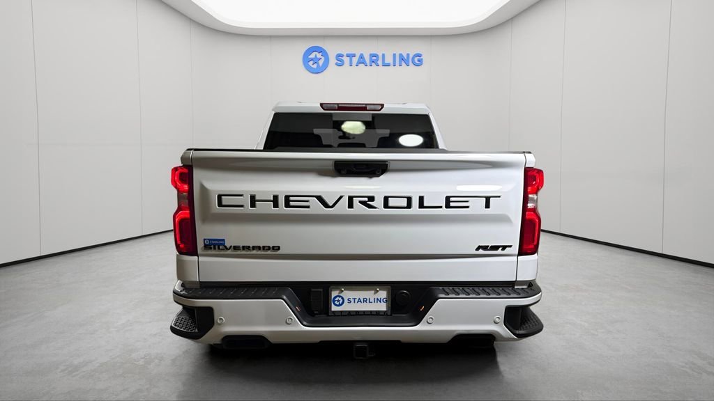 Certified Used 2025 Summit White Chevrolet RST image 7