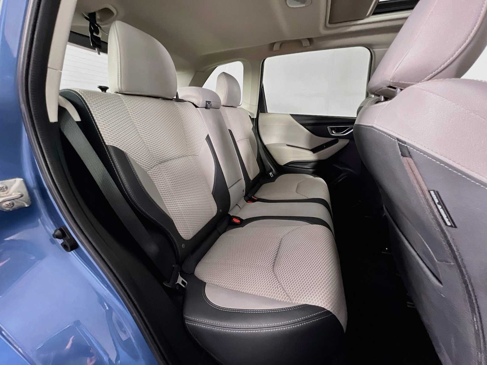 Used 2019 Horizon Blue Pearl Subaru Premium image 28