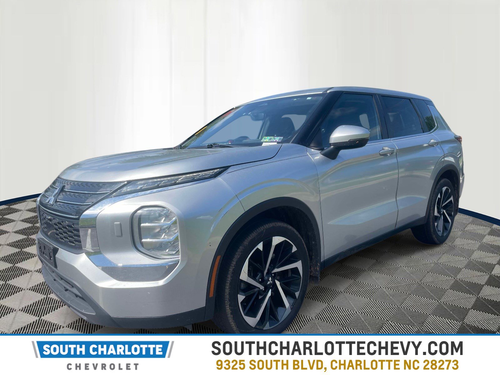 2022 Mitsubishi Outlander ES S-AWC's photo