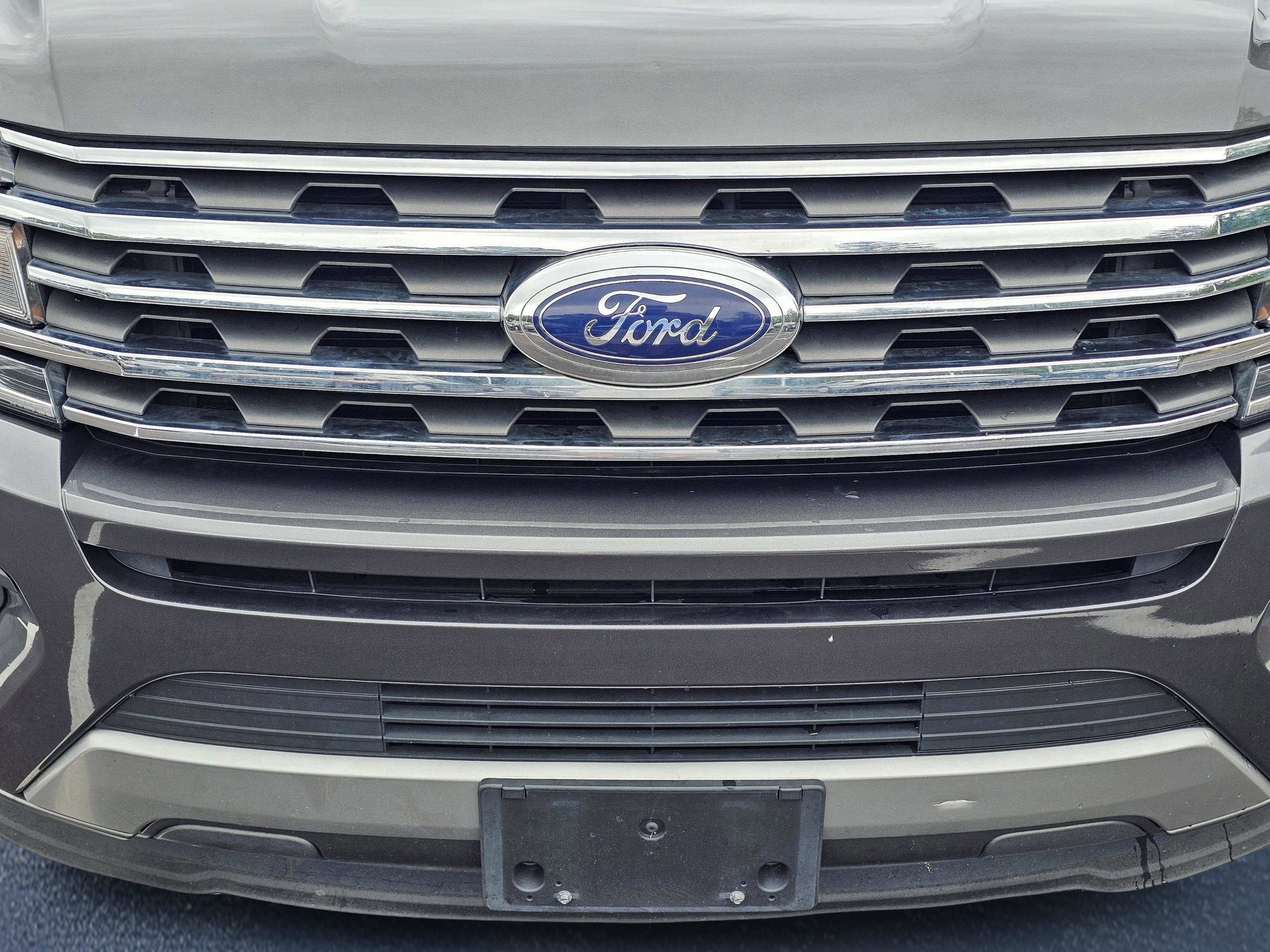 Used 2020 Magnetic Metallic Ford XLT image 3