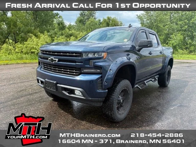 Used 2020 Blue Chevrolet RST image 4