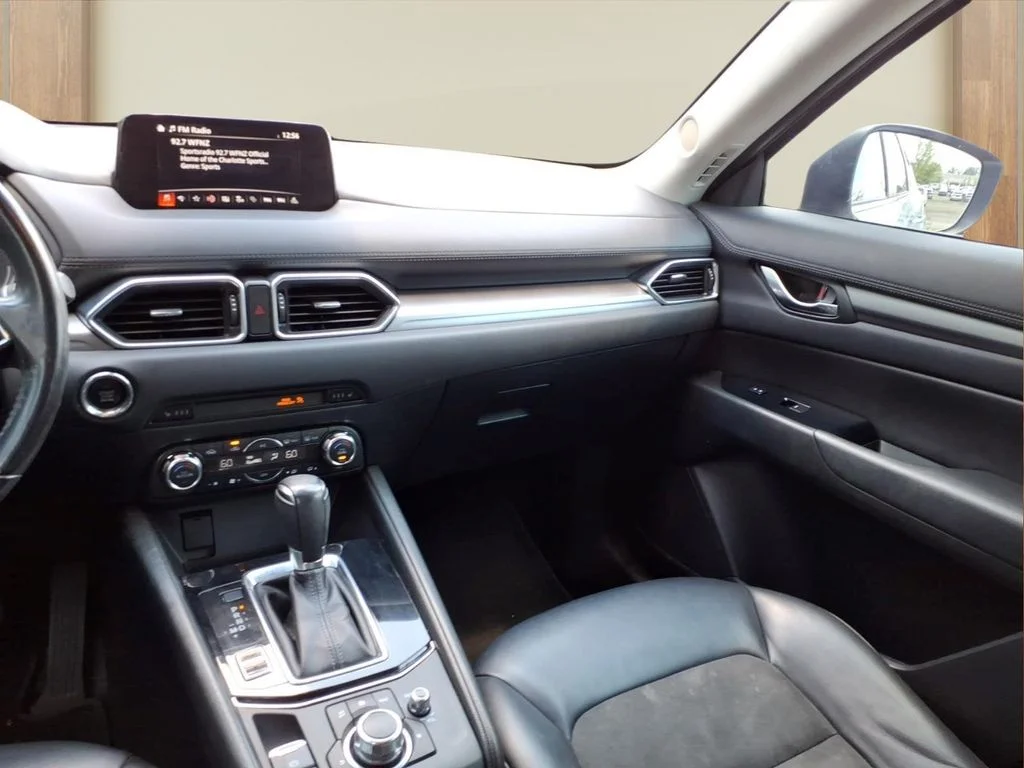 Used 2018 Silver Mazda Touring image 24