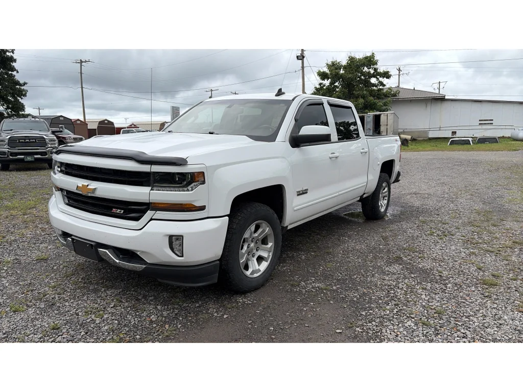 2018 Chevrolet Silverado 1500 LT Z71 4X4 Crew Cab Short Box's photo