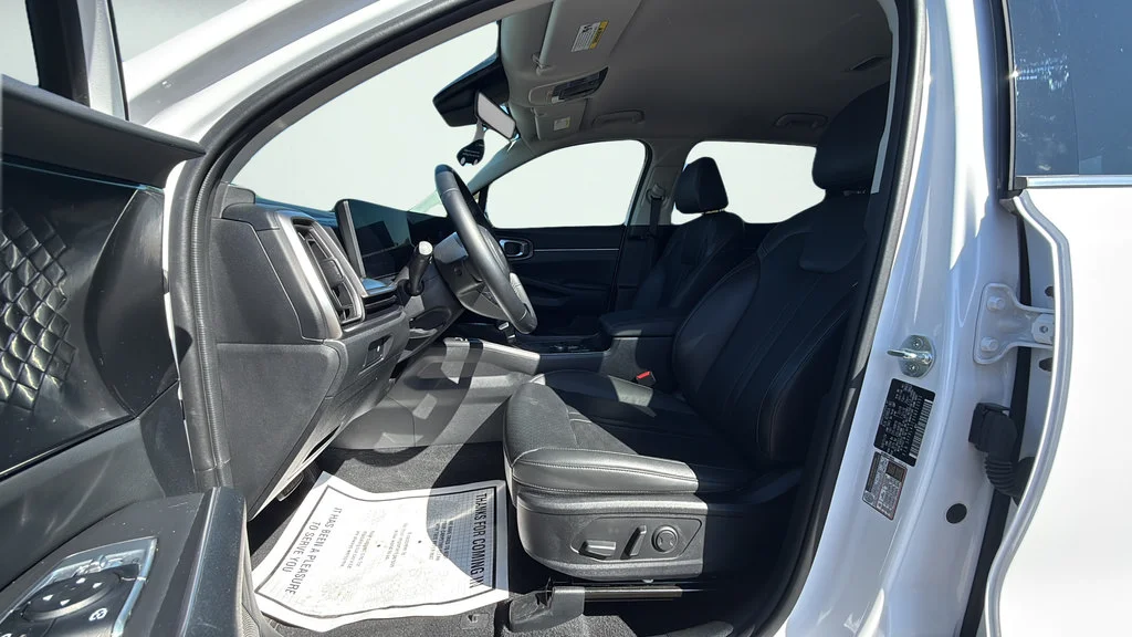 2025 Kia Sorento S - Photo 21