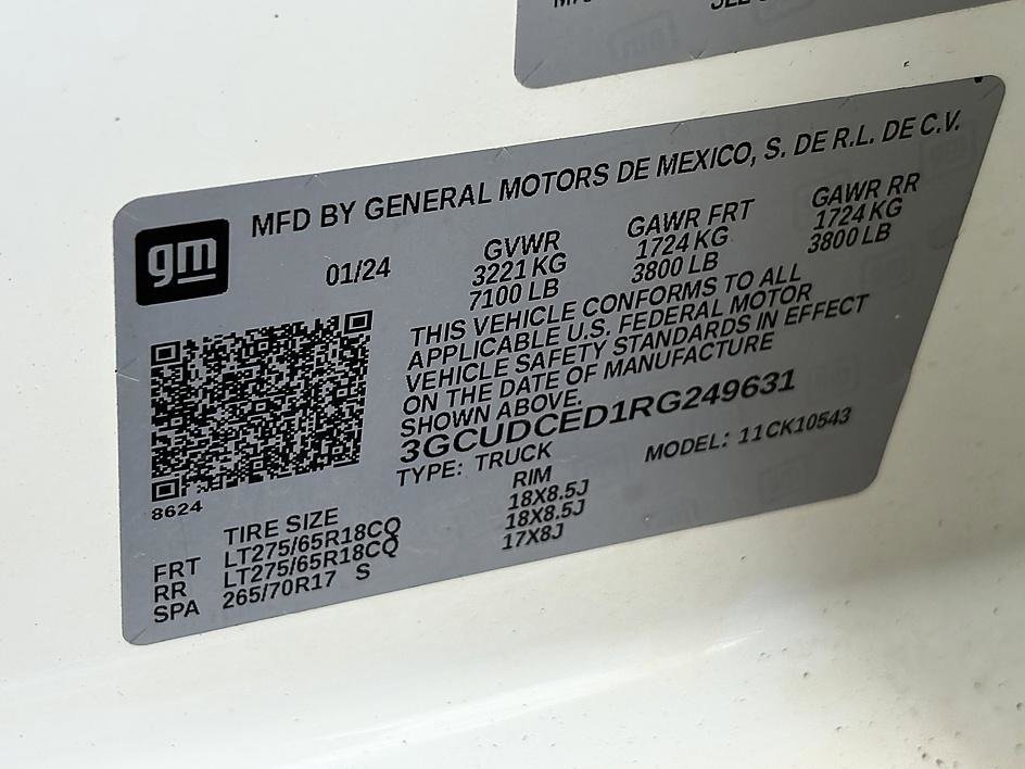 Used 2024 Summit White Chevrolet Custom Trail Boss image 22