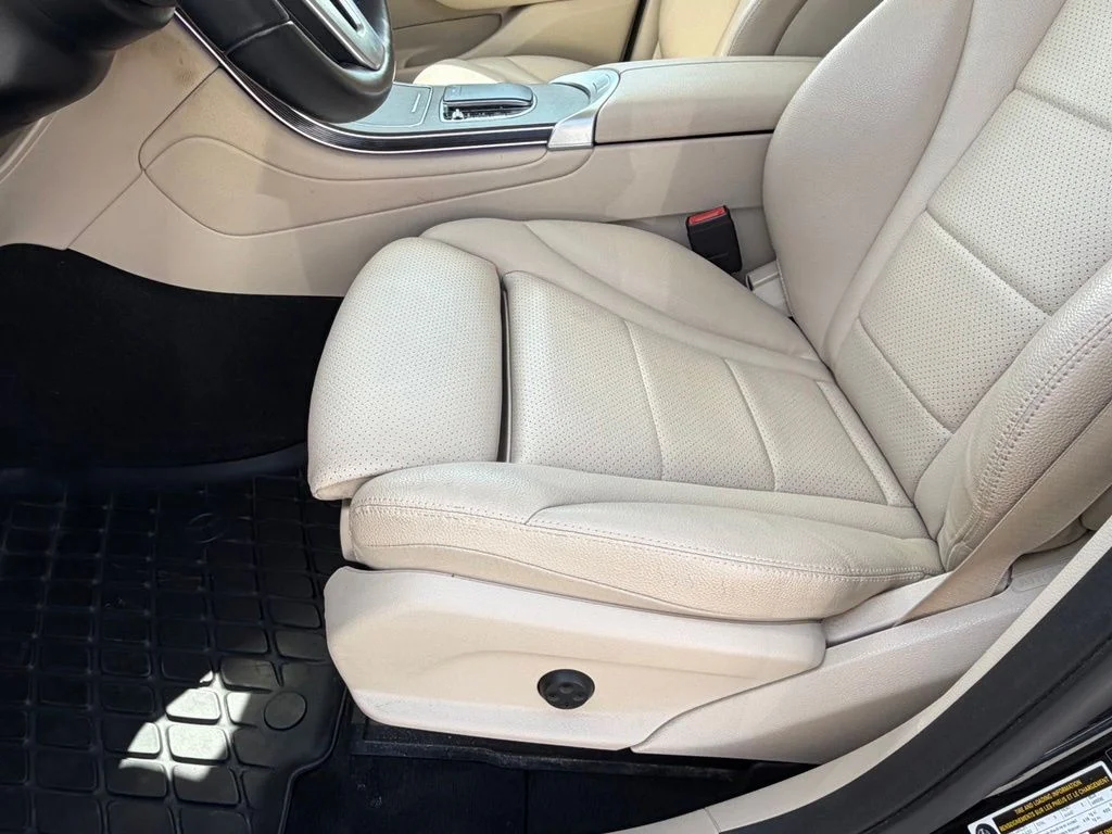 Used 2022 Black Mercedes-Benz GLC 300 image 16
