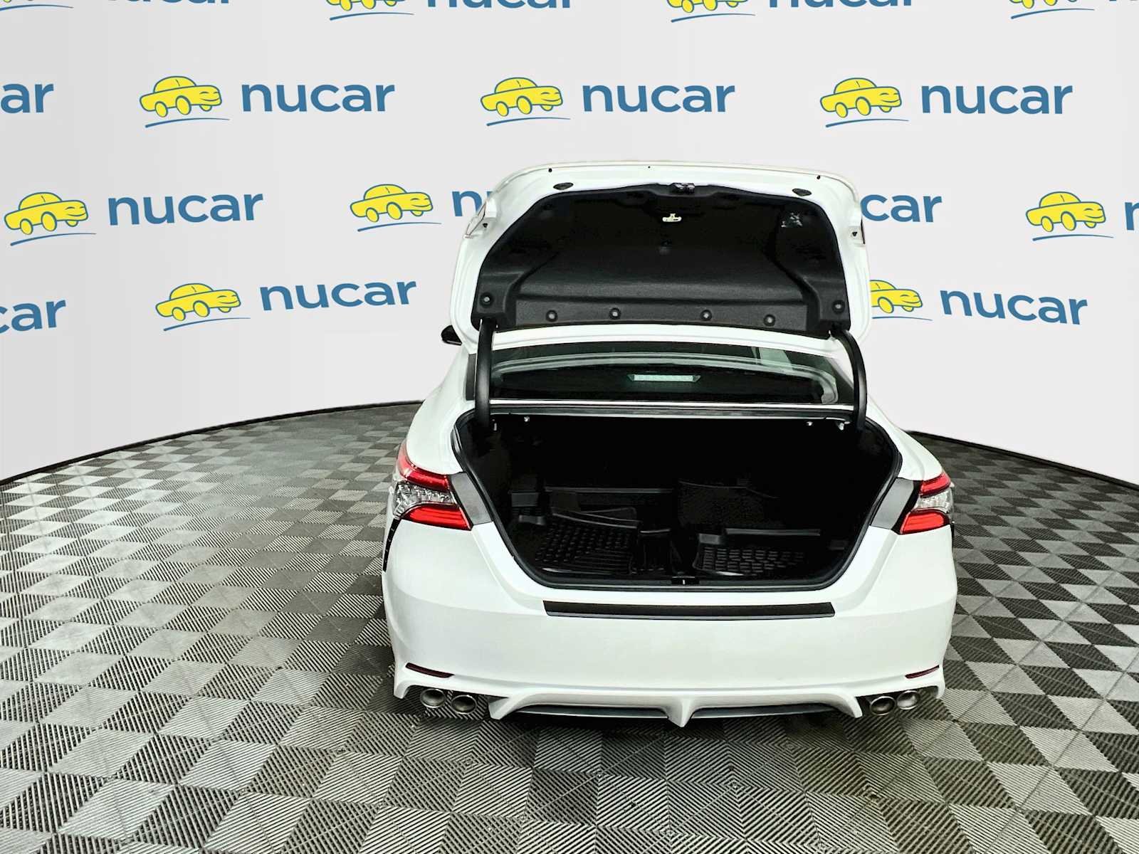 Used 2021 Wind Chill Pearl Toyota XSE image 25