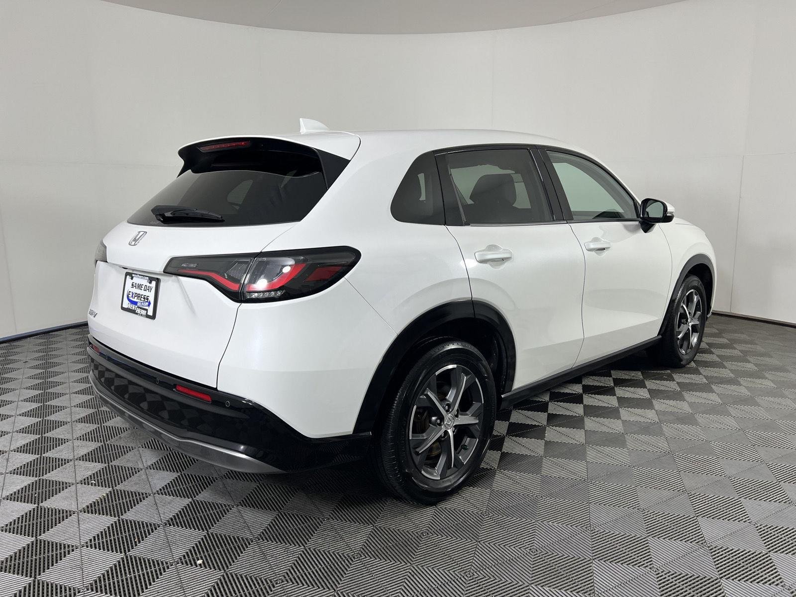 Used 2025 Platinum White Pearl Honda EX-L image 3