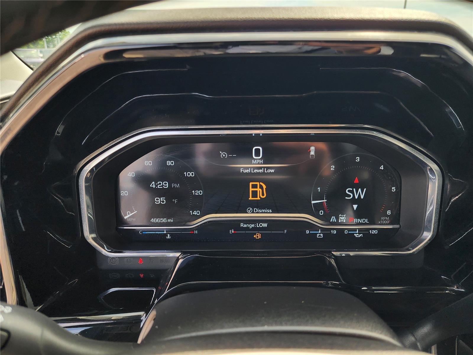 Used 2025 Summit White GMC SLT image 17