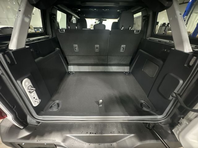 New 2026 Avalanche Gray Ford Big Bend® image 26