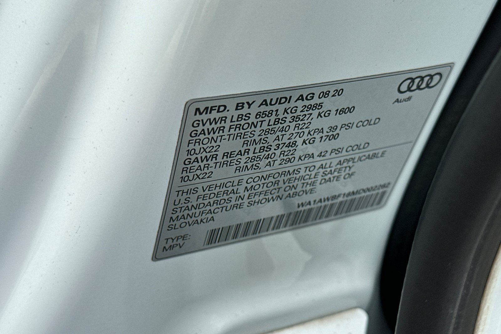 Used 2021 White Audi 4.0T Premium Plus image 35