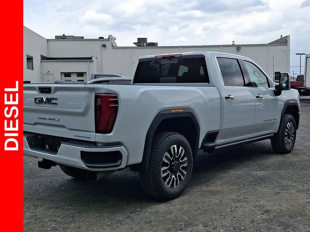 New 2026 Glacier White Tricoat GMC Denali Ultimate image 4