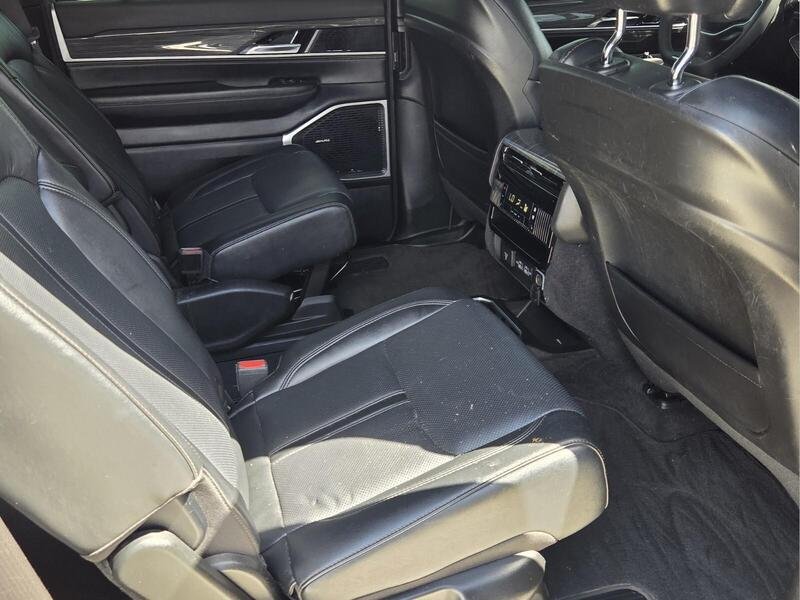 Used 2022 Diamond Black JEEP SERIES II 4X2 image 19