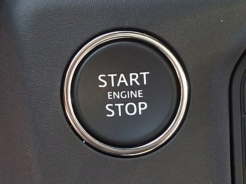 New 2026 Carpathian Grey Land Rover V8 image 12