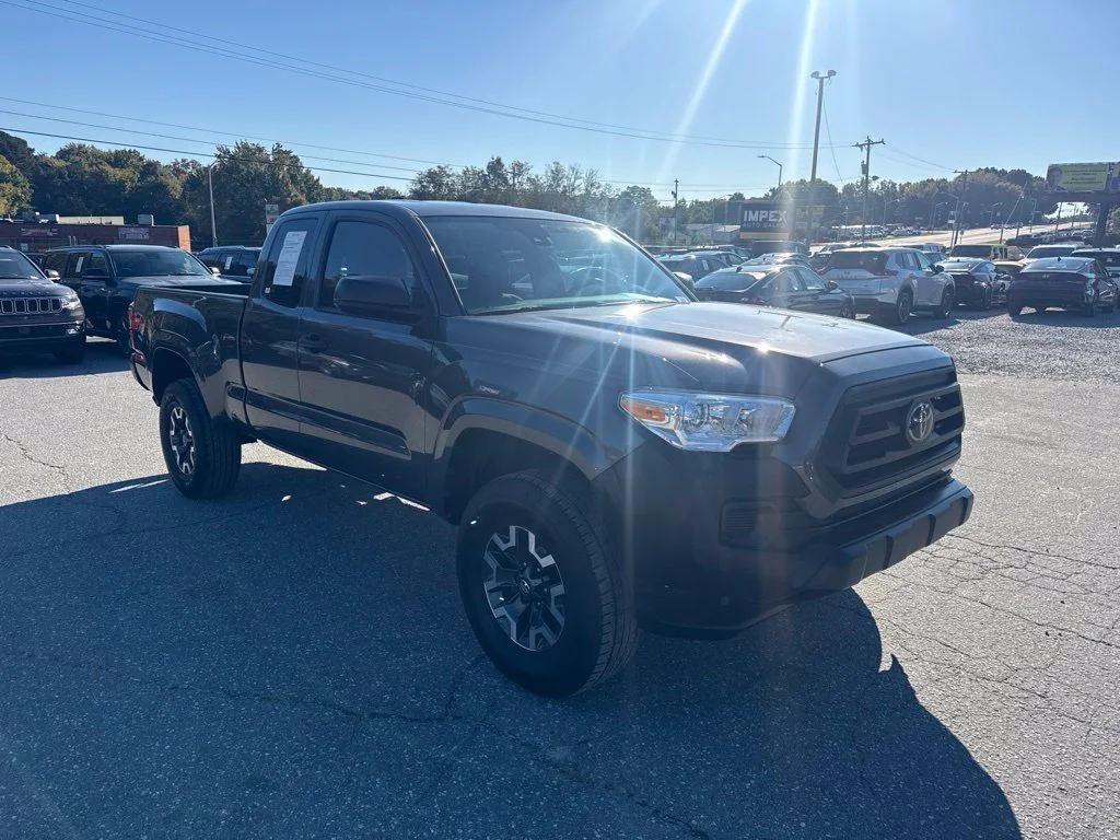 Used 2022 Gray Toyota SR image 7