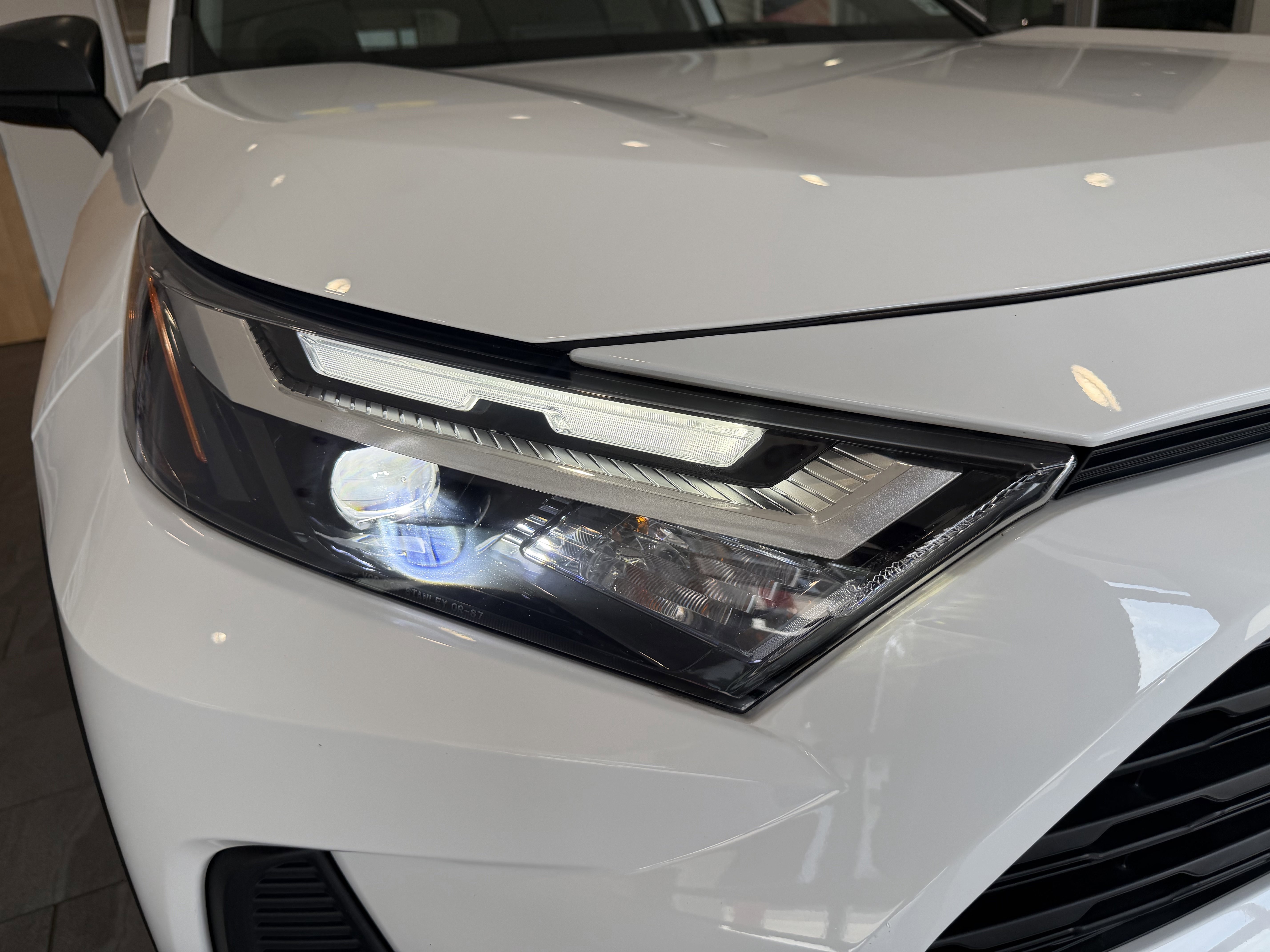 Used 2023 ICE CAP Toyota LE image 41