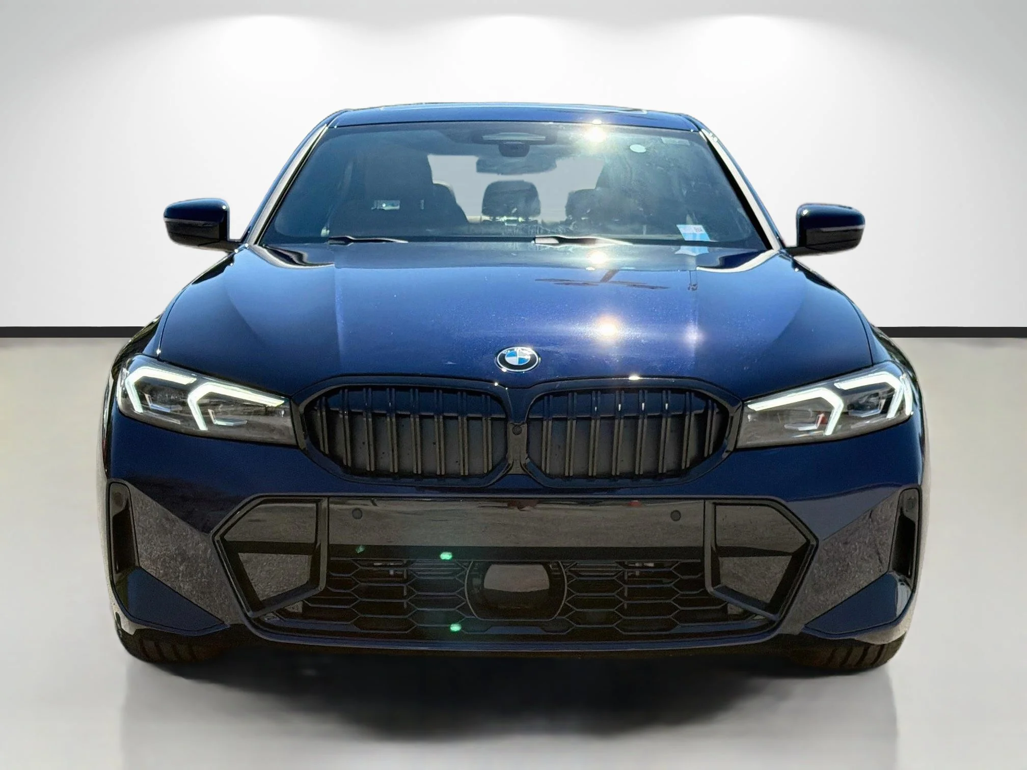 New 2026 Tanzanite Blue II Metallic BMW 330i NA image 8