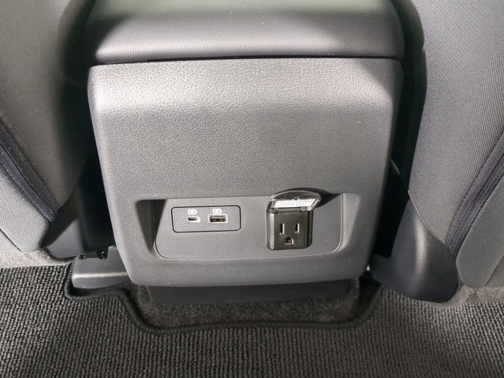 New 2026 Glacier White Nissan Crew Cab SV image 21