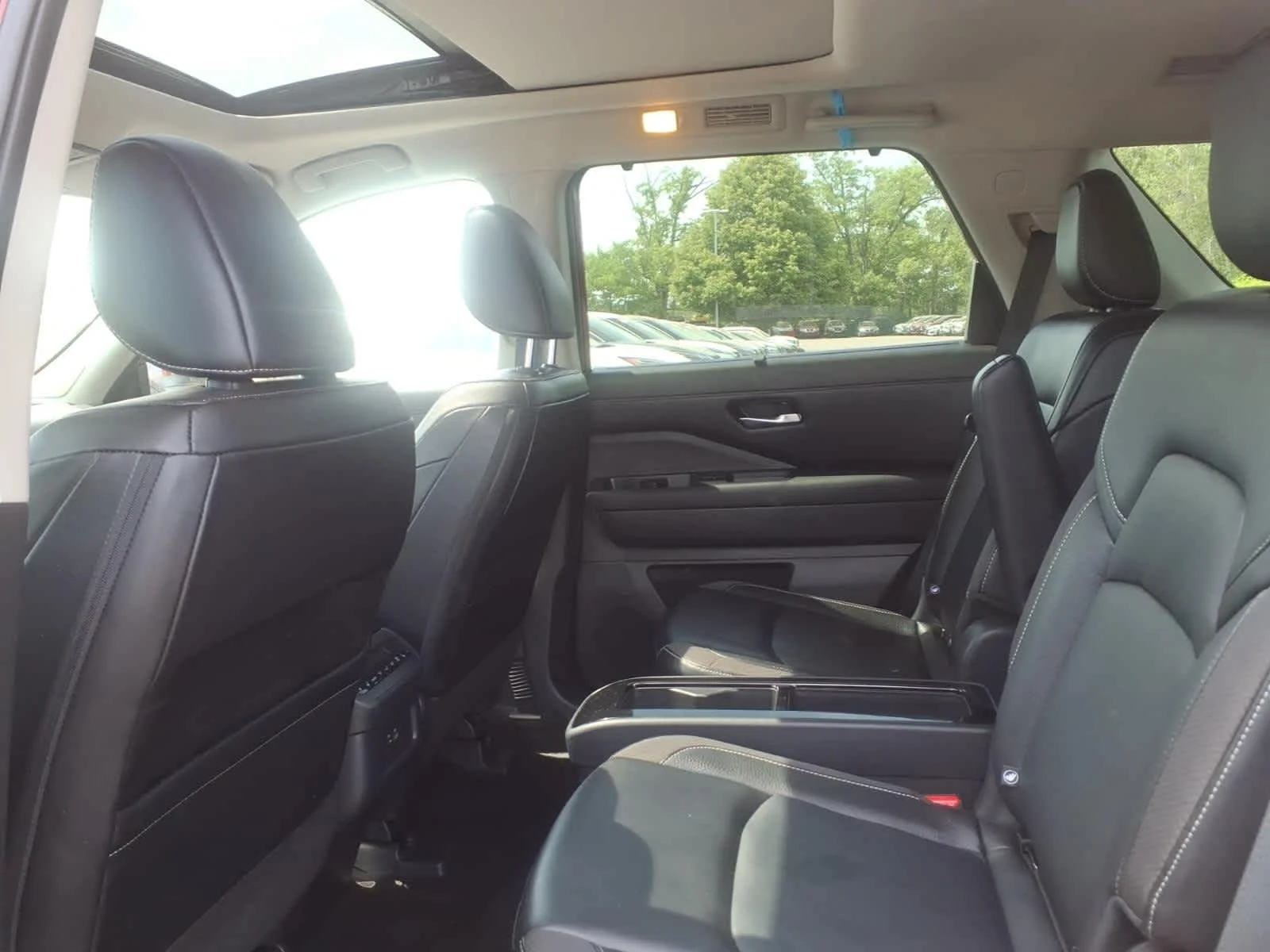 Certified Used 2023 Scarlet Ember Tintcoat Nissan SL image 12