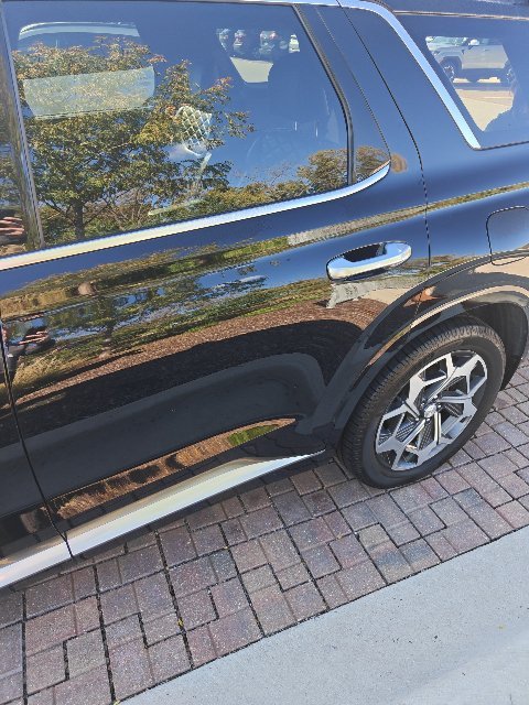 Used 2021 Black Hyundai Calligraphy image 4
