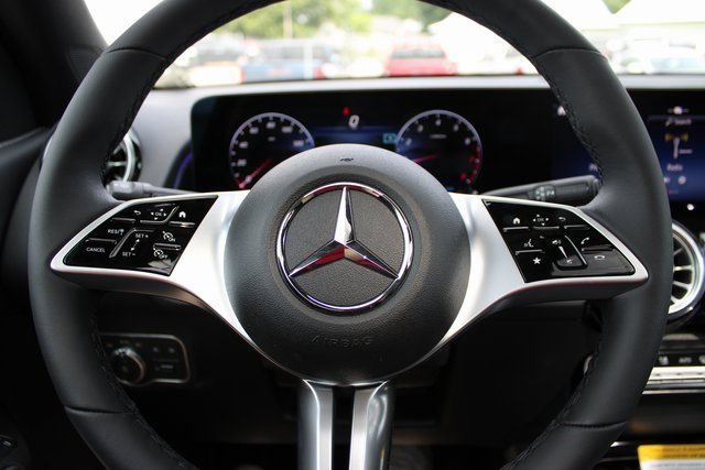 2025 Mercedes-Benz GLB Base - Photo 58