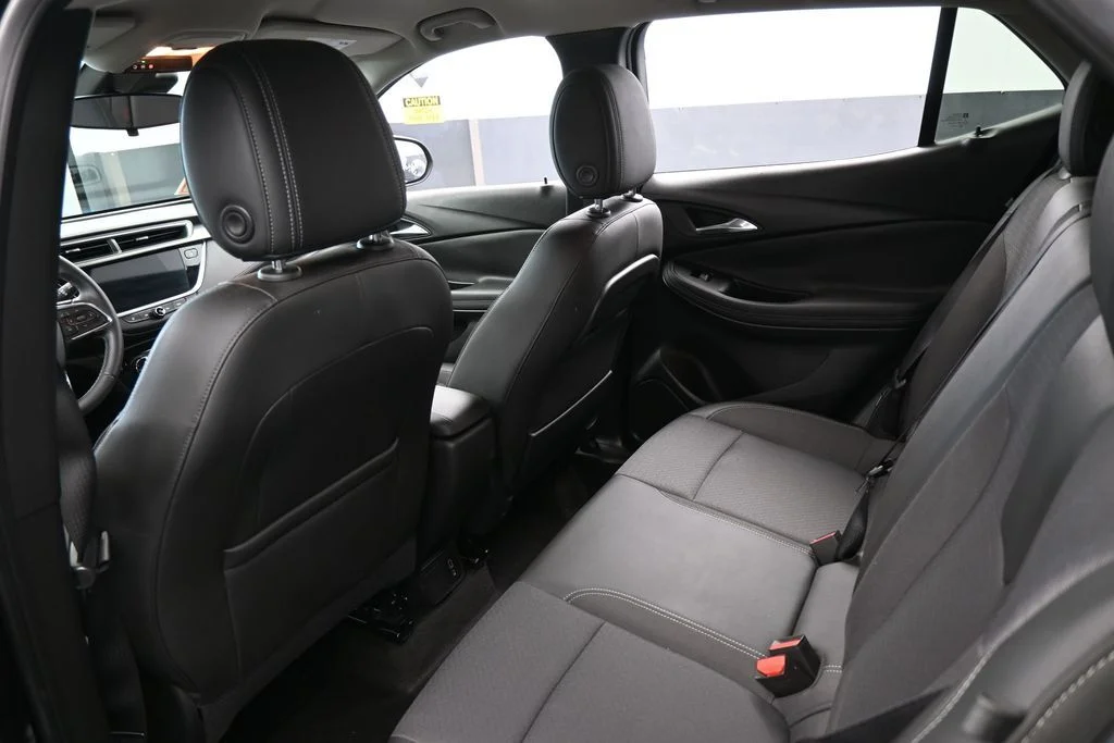 Used 2023 Ebony Twilight Metallic Buick Preferred image 33