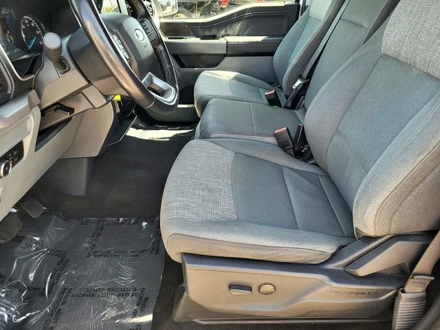 Certified Used 2022 Oxford White Ford XLT image 23