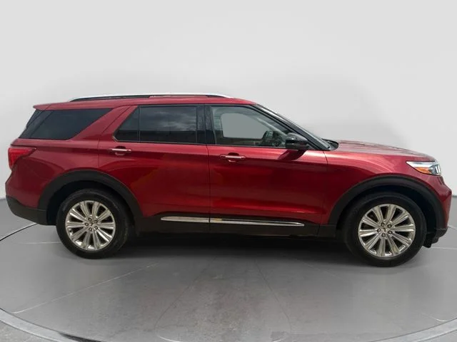 Used 2020 Red Ford Limited image 2