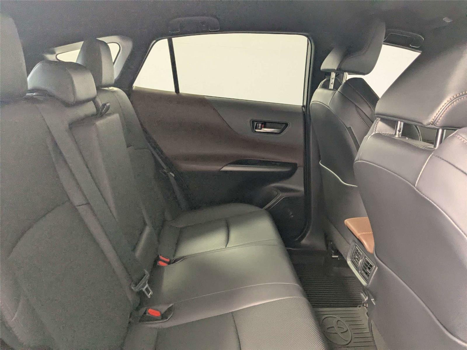 Certified Used 2023 Wind Chill Pearl Toyota Limited image 30