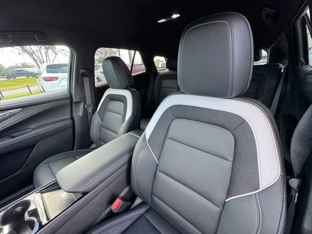 2025 Chevrolet Blazer EV LT - Photo 13