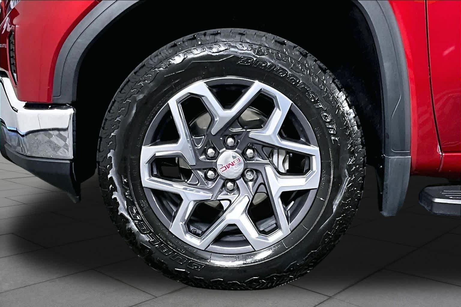 Used 2023 Volcanic Red Tintcoat GMC SLT image 10