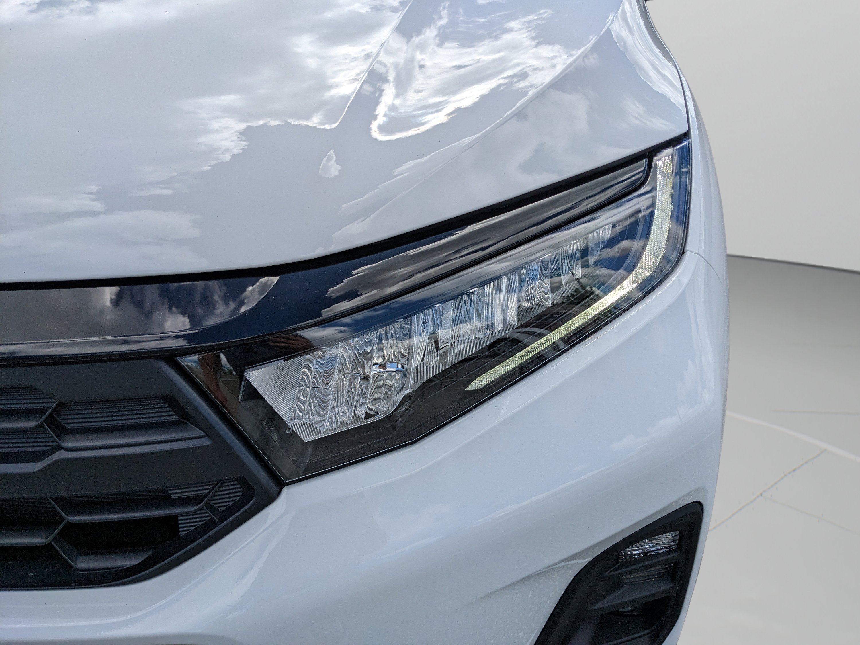 New 2027 Platinum White Pearl Honda EX-L image 8