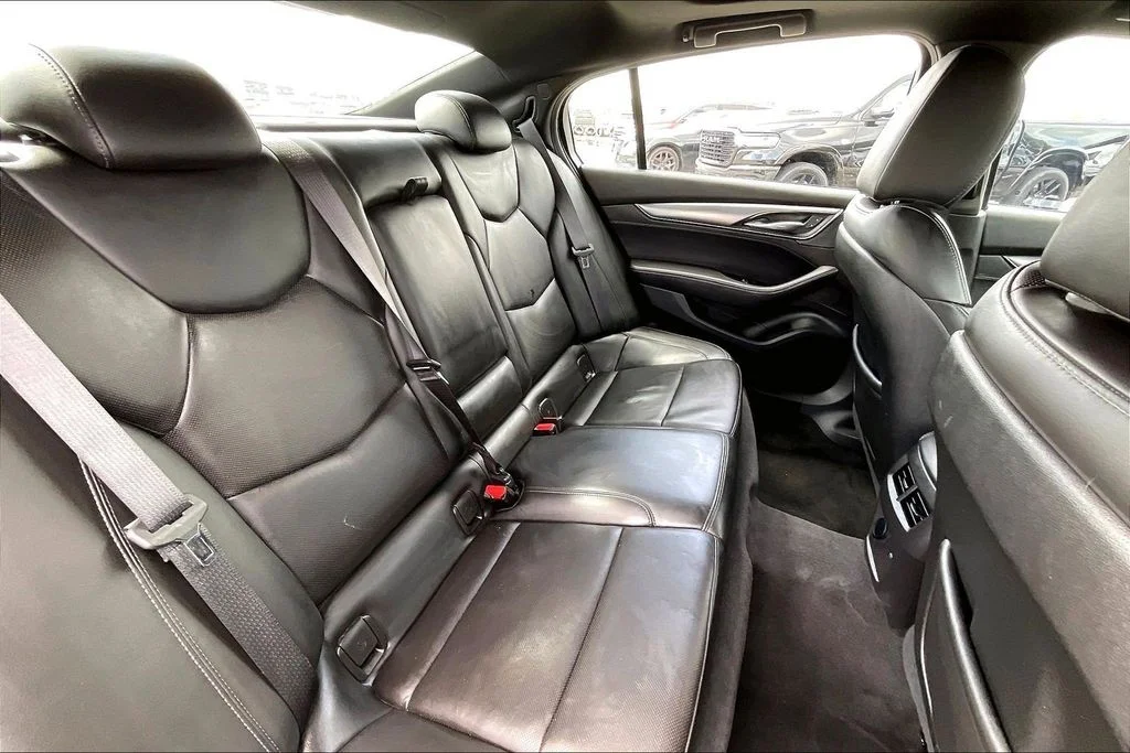 Used 2025 White Cadillac Premium Luxury image 22