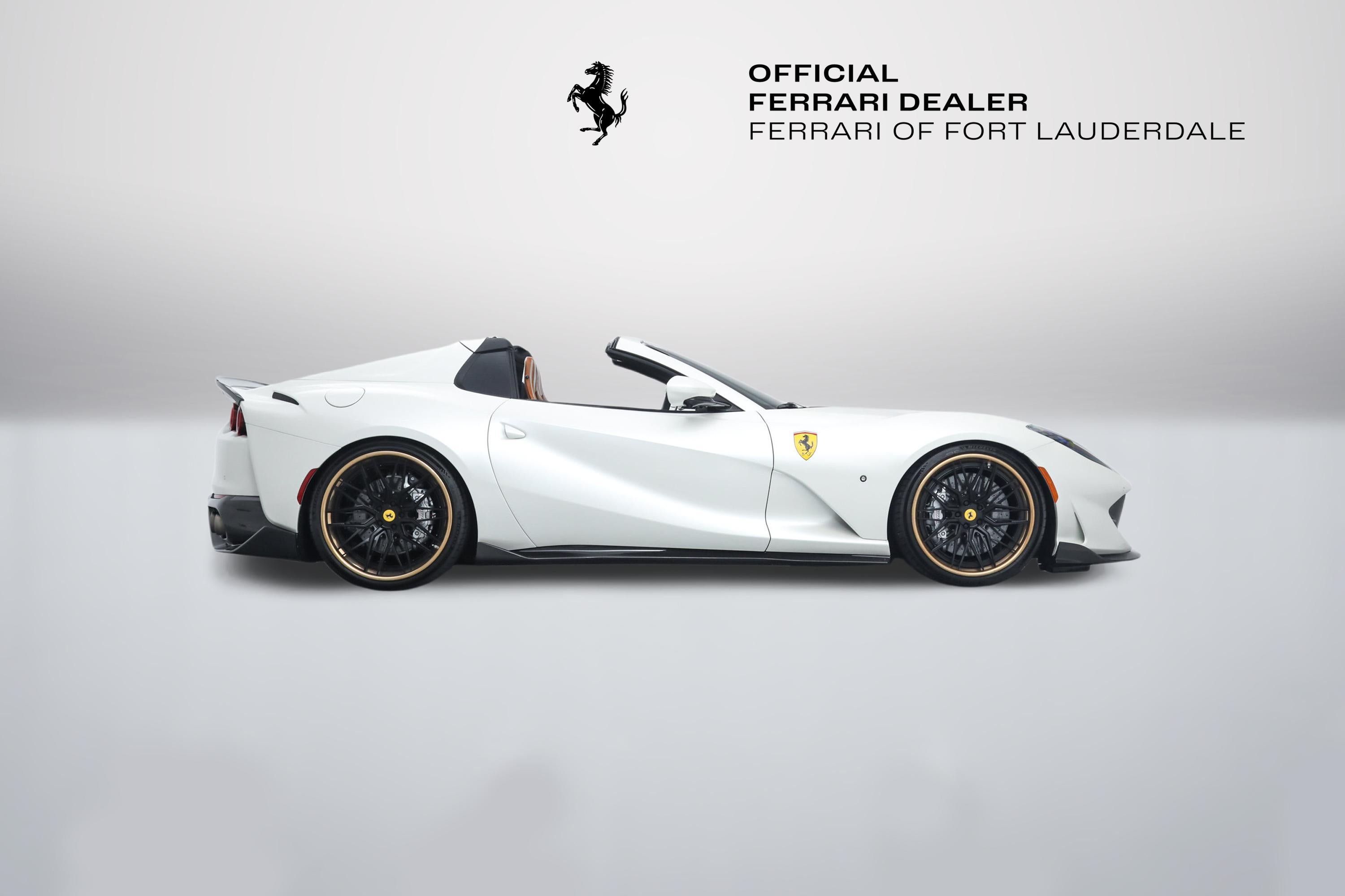 Certified Used 2022 Bianco Fuji Ferrari  image 11