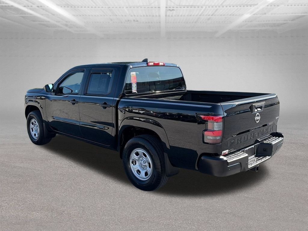Used 2022 Super Black Nissan S image 4