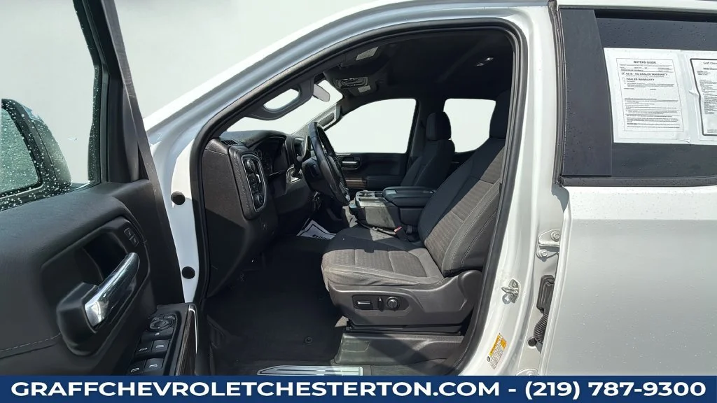 Used 2020 SUMMIT WHITE Chevrolet LT image 21