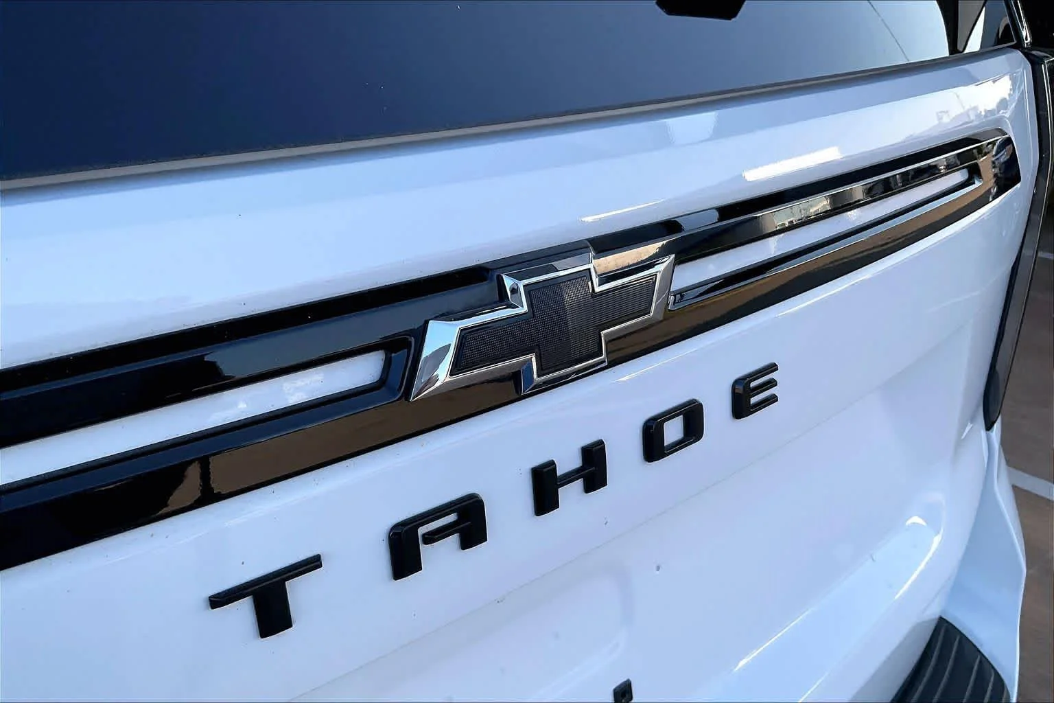 Used 2024 Summit White Chevrolet Z71 image 61