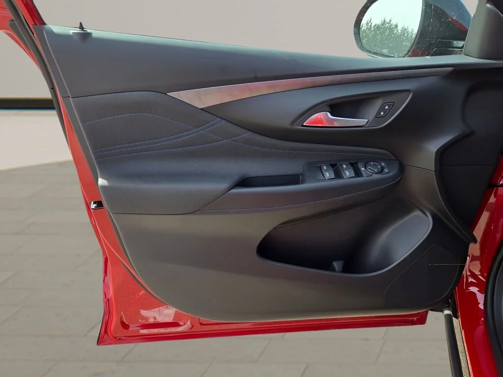 2026 Buick Envista Sport Touring - Photo 18