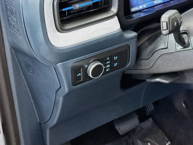 Used 2025 White Metallic Ford XLT image 10