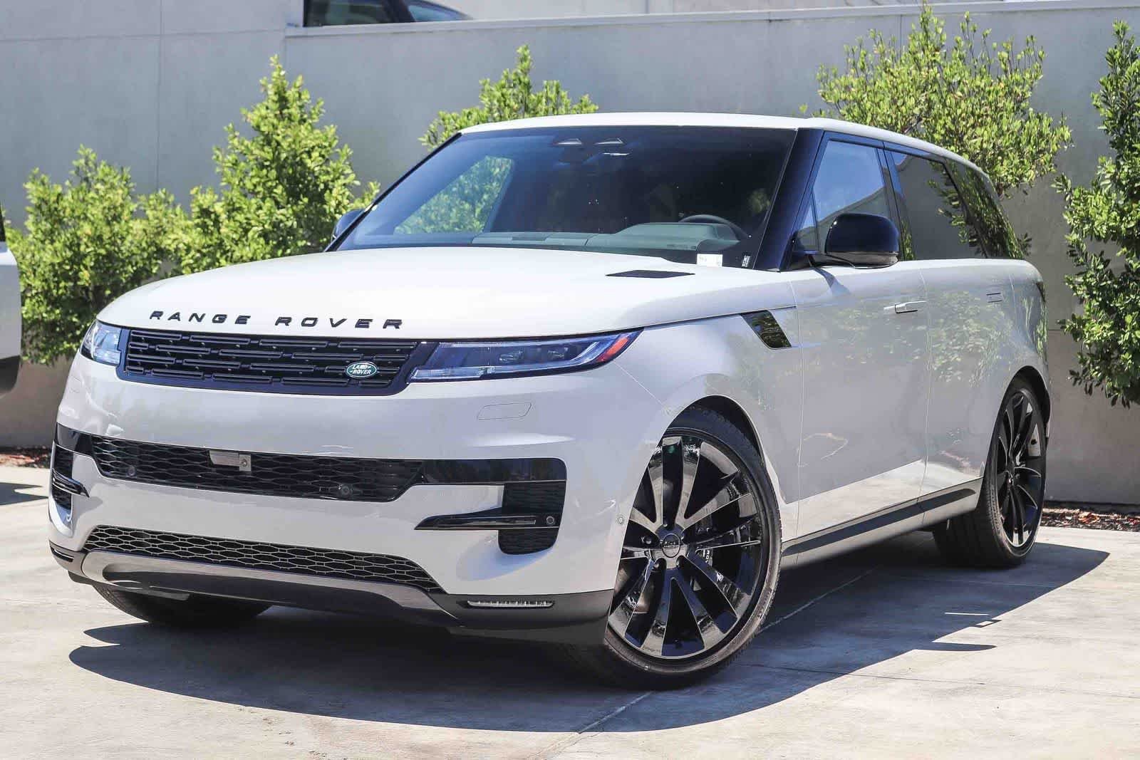 2026 Land Rover Range Rover Sport SE